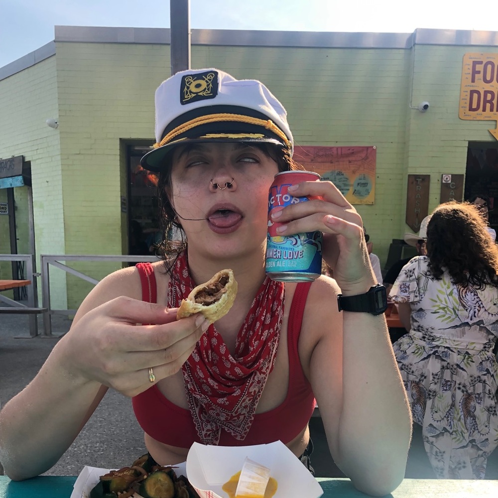 Meet your Posher, Ari